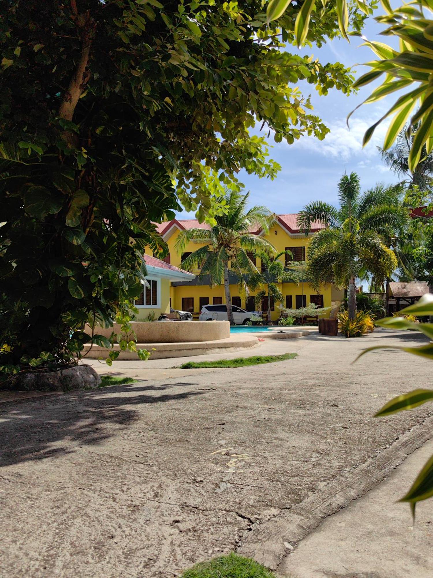 Lagnason's Place Oslob Extérieur photo